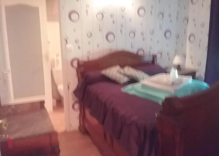 Au Sourire Des Jeunes Brecey